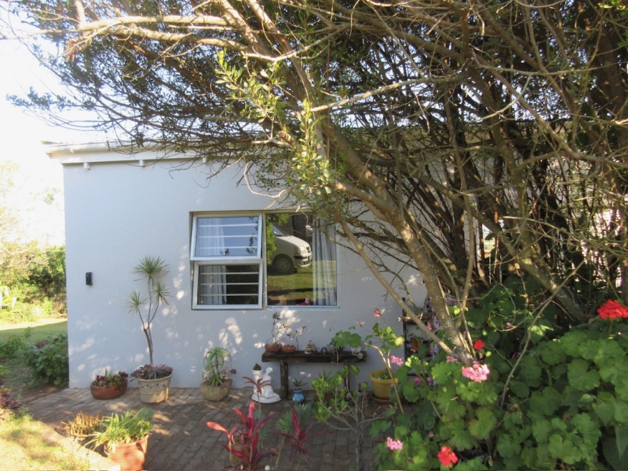 2 Bedroom Property for Sale in Bathurst Eastern Cape
